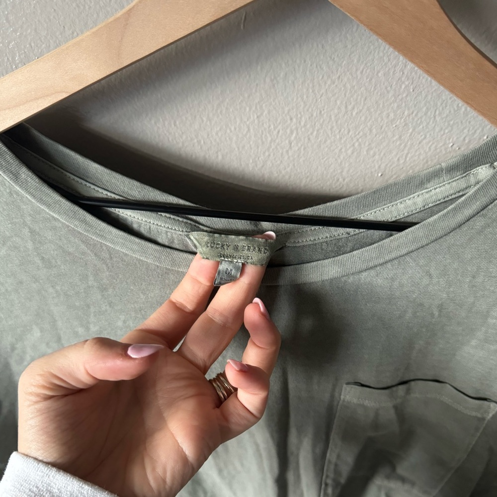 Lucky Brand Tee - Picture 5 of 16